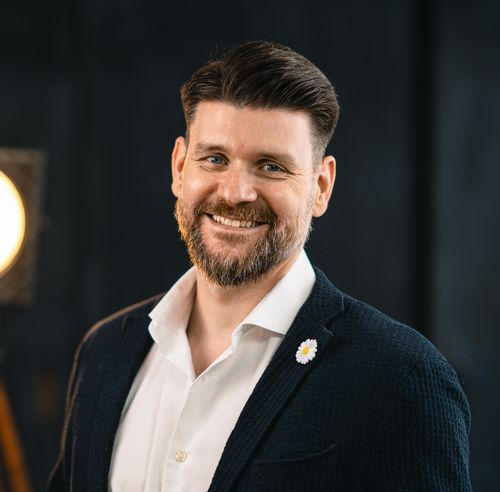 Sebastian Scheplitz, founder of Shepard&Young and Deckmetric